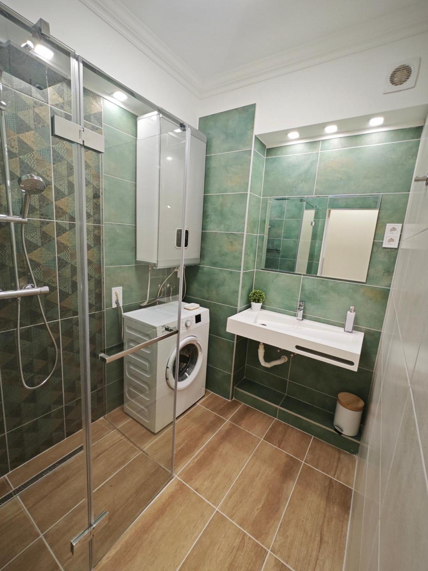 Greatforest Apartment