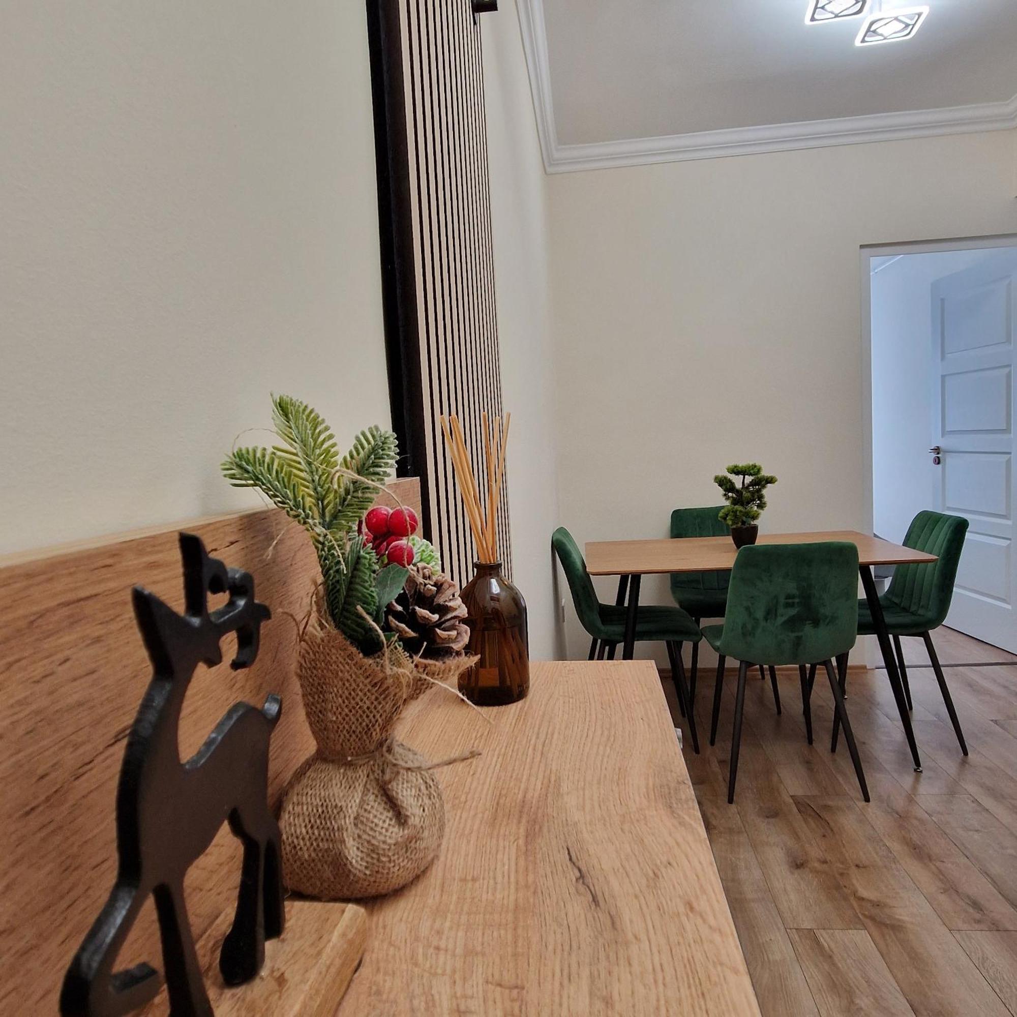 Greatforest Apartment *